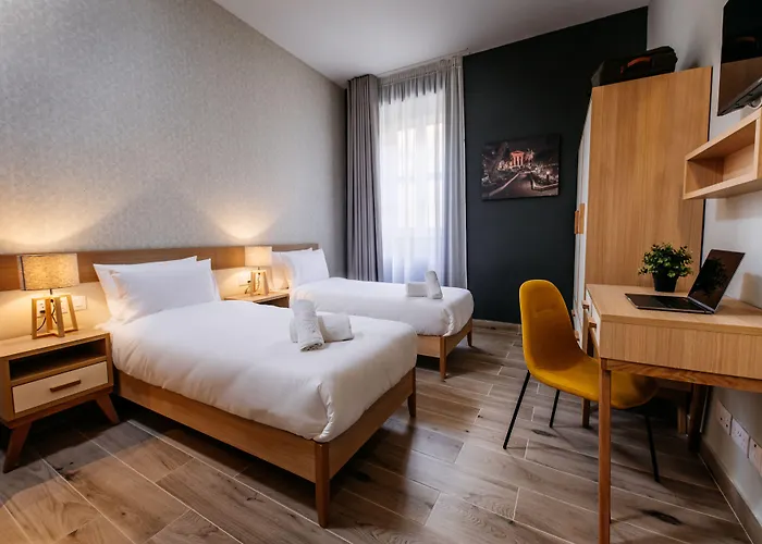 Ta' Tereza In Manwel Dimech 4*