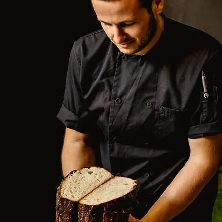 Ta' Tereza In Manwel Dimech 4*