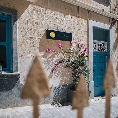 Ta' Tereza In Manwel Dimech Pensiune Sliema