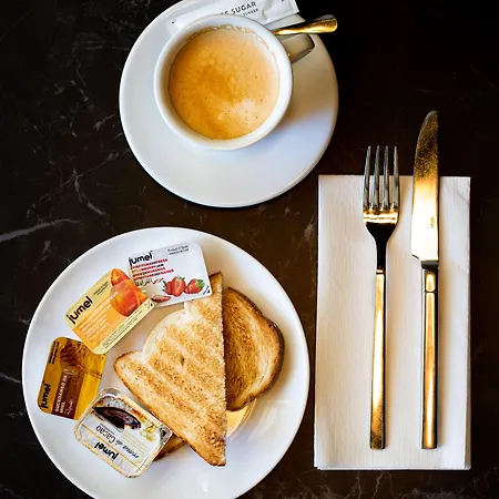 Ta' Tereza In Manwel Dimech 4*