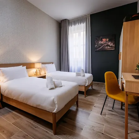 Ta' Tereza In Manwel Dimech 4*