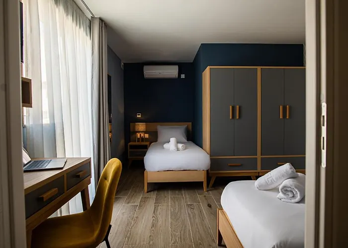 Ta' Tereza In Manwel Dimech Pensión Sliema