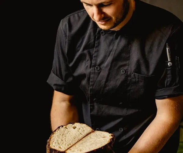 Ta' Tereza In Manwel Dimech 4*