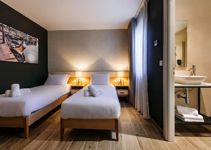 Ta' Tereza In Manwel Dimech 4*