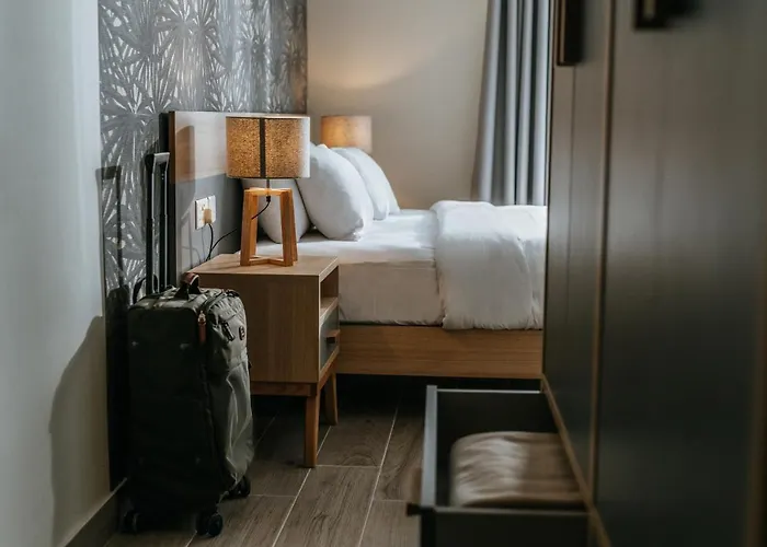 Ta' Tereza In Manwel Dimech 4* Слима