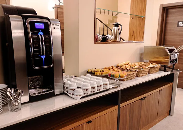 Ta' Tereza In Manwel Dimech Слима