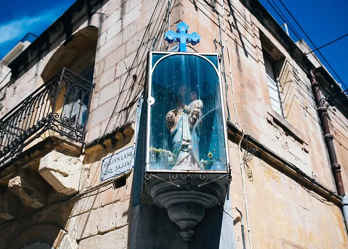 Ta' Tereza In Manwel Dimech Гостевой дом